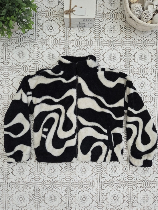 Thread & Supply Black & White Abstract Faux Shearling Jacket Size L - Picture 4 of 7